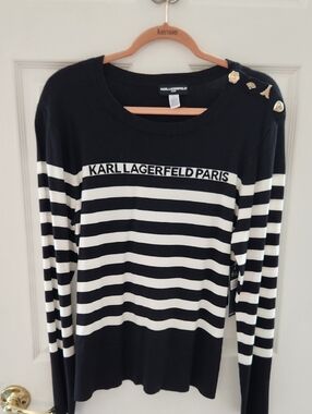 NWT KARL LAGERFELD SZ L  BLACK & WHITE STRIPED LONG SLEEVE TOP SHIRT.